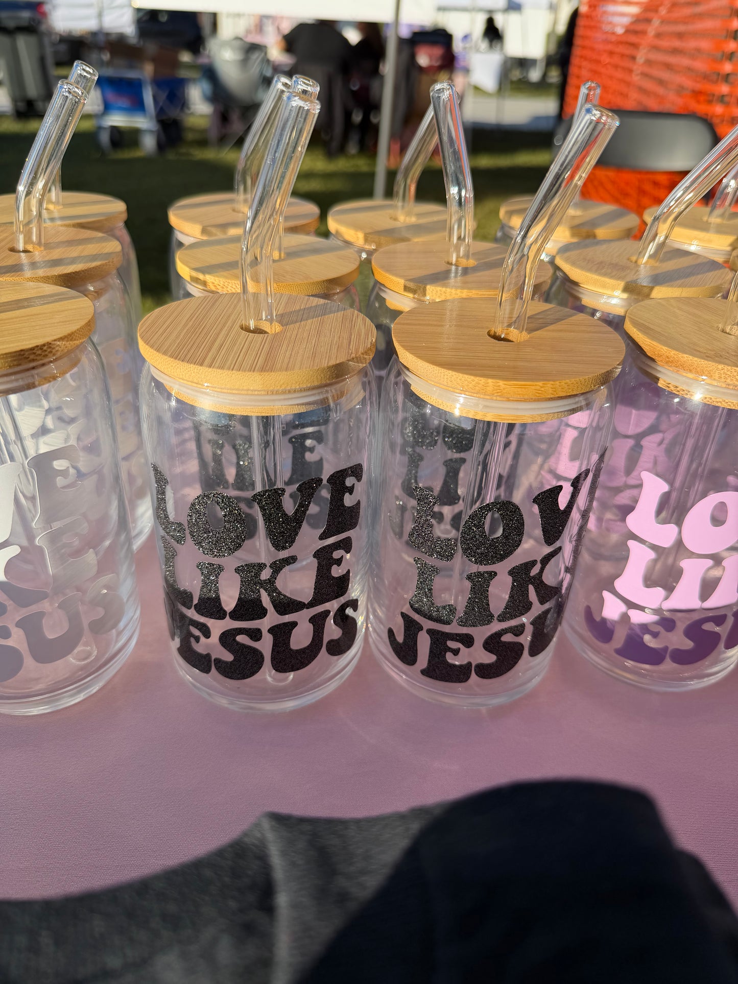 Love like Jesus glass cups